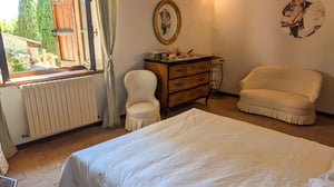 Poggio-al-Coniglio---Camera-matrimoniale-con-vista